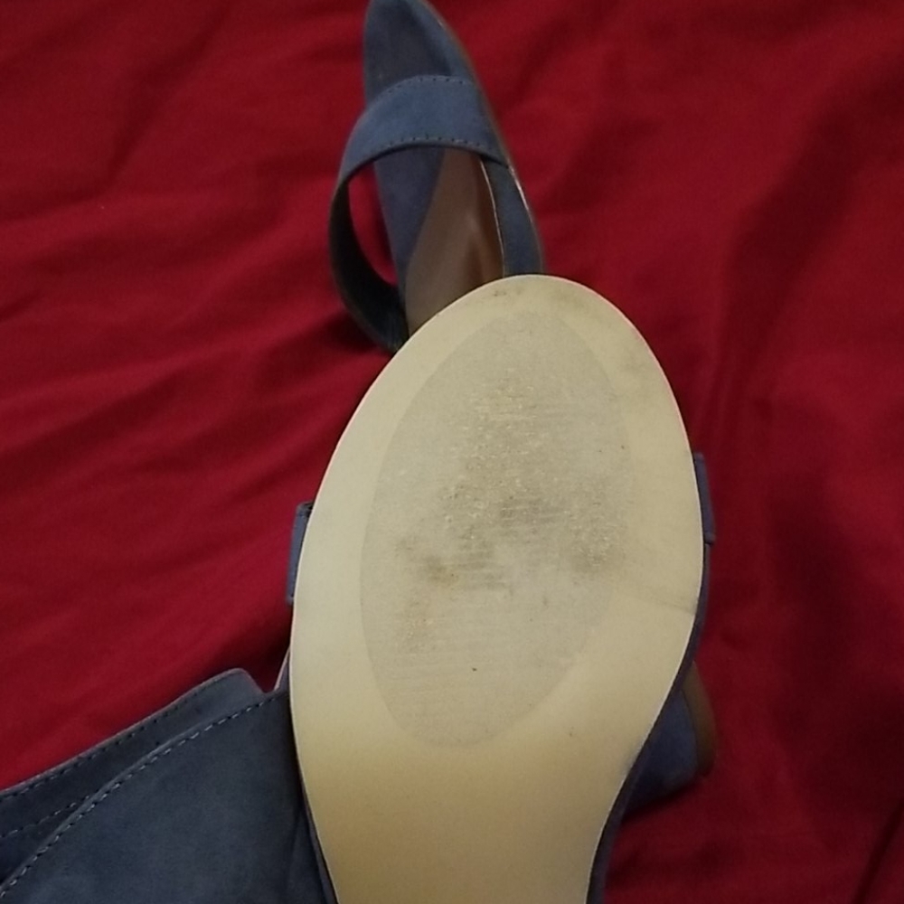 Block Heel Shoes - Picture 4 of 4